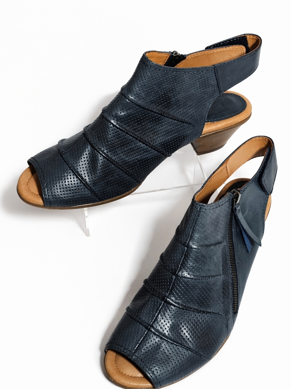 Earth Hydra Womens Size 12B Medium Admiral Blue Zip Ankle Bootie Peep Toe Block